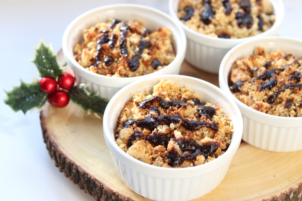 Oat Crumble with Ginger Pear and Blueberries